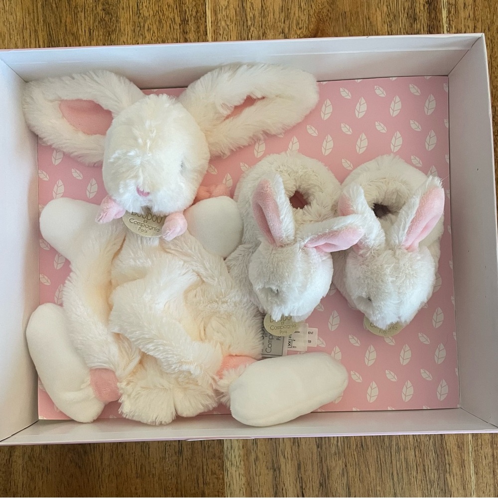 Doudou et Compagnie Gift Set - Bunny Lovey and Slipper NWT - Picture 5 of 8